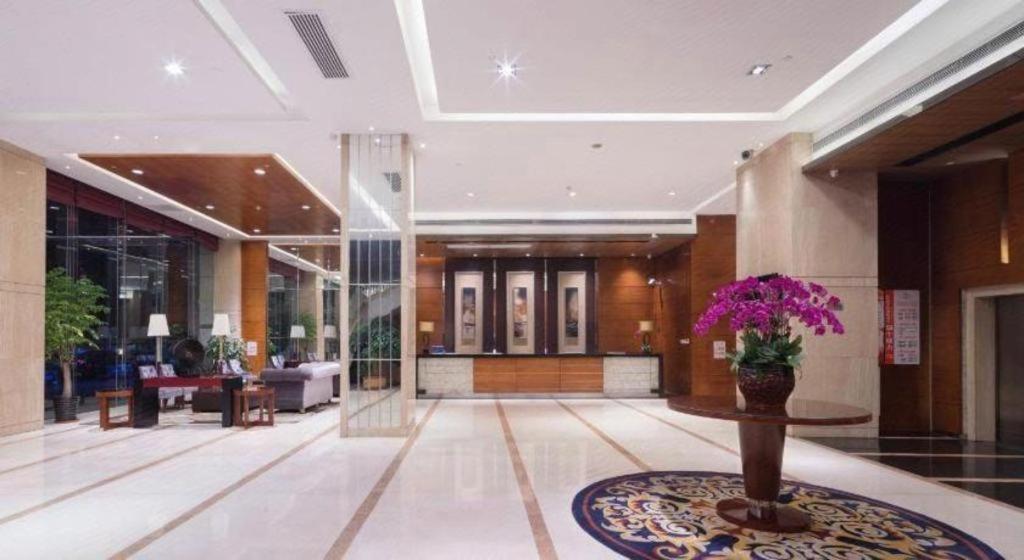 Leisure Hotel Dongguan  Exterior foto