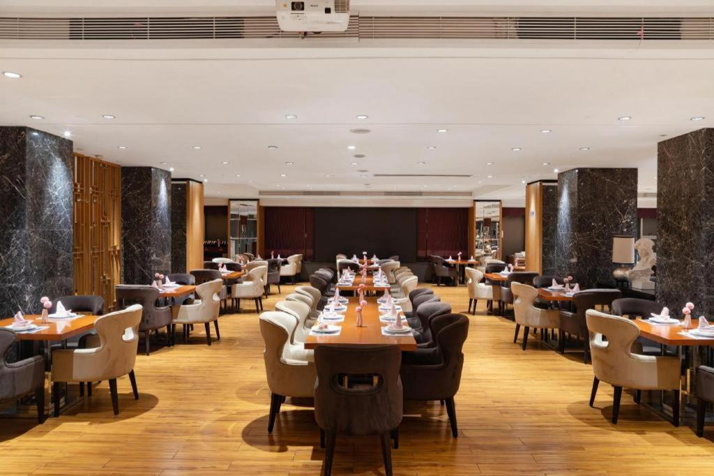 Leisure Hotel Dongguan  Exterior foto