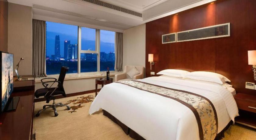 Leisure Hotel Dongguan  Exterior foto