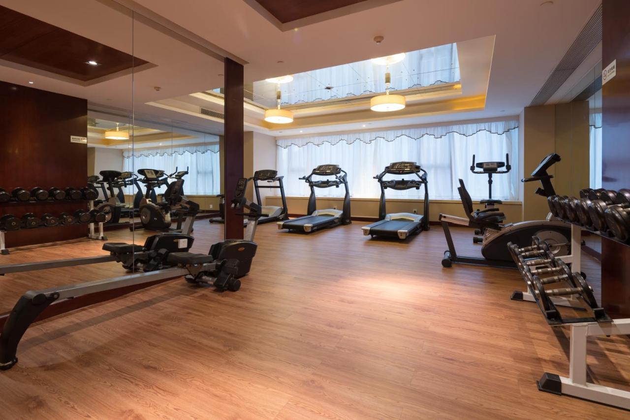 Leisure Hotel Dongguan  Exterior foto